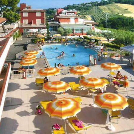 Appartamento Il Poggio Tortoreto Esterno foto